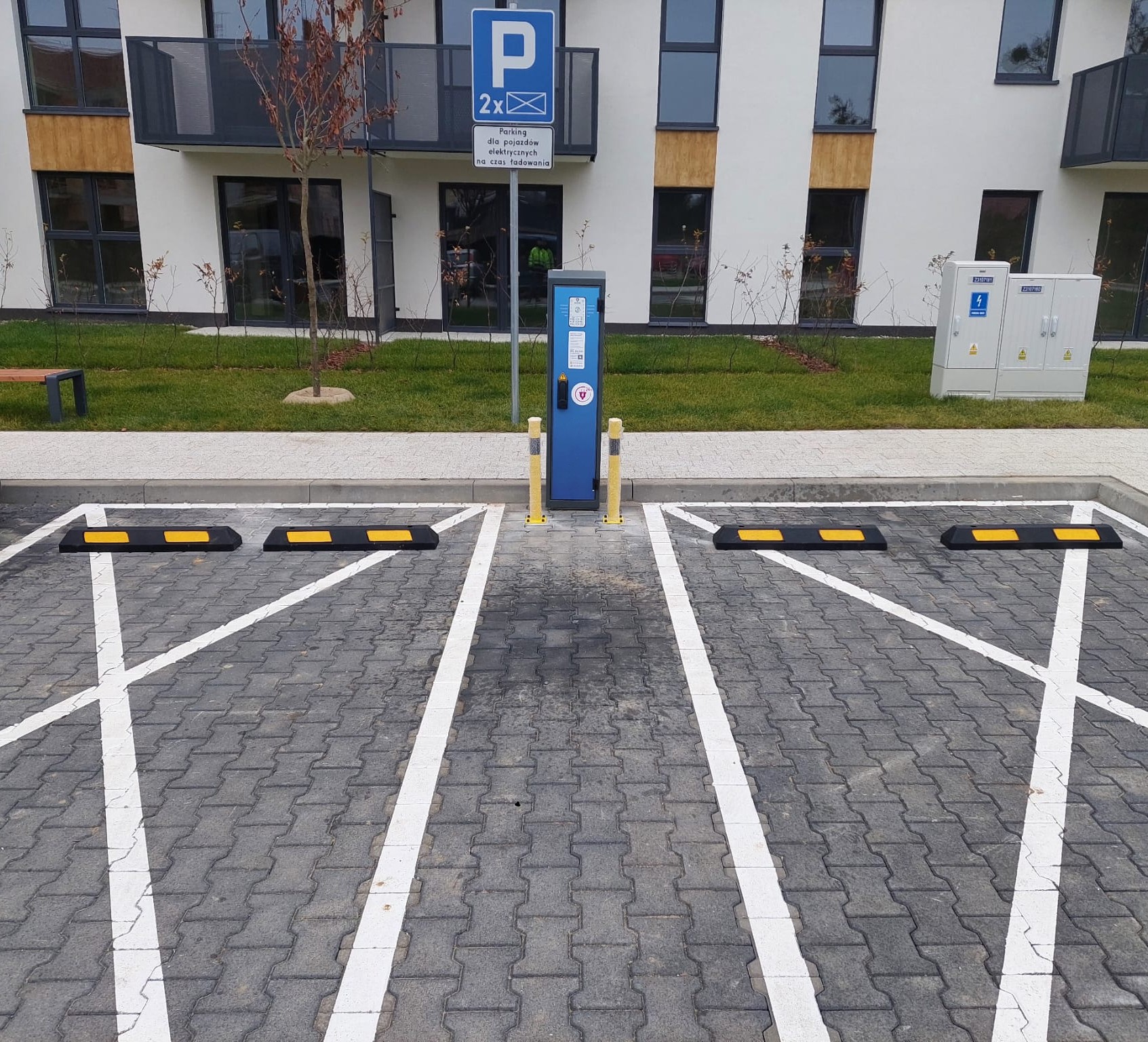 Realizacja stacji ładowania EV